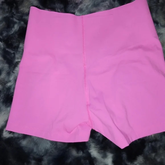 PINK VS hot pink compression shortd - Picture 4 of 4